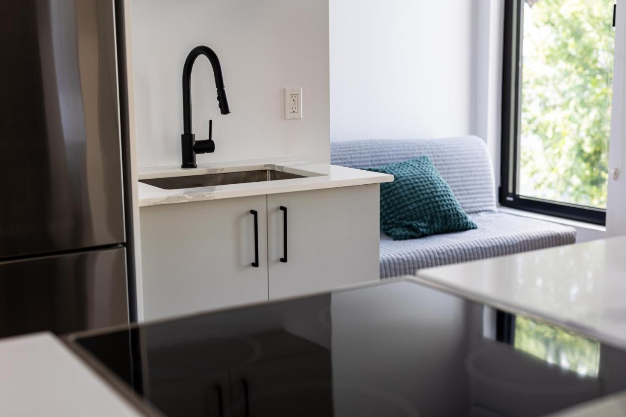 Apartamento Le Virtuose - Vieux-Terrebonne Exterior foto